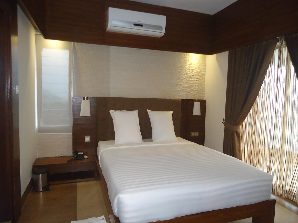 Neeshorgo Hotel & Resort Кокс-Базар Экстерьер фото
