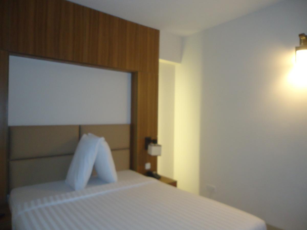 Neeshorgo Hotel & Resort Кокс-Базар Экстерьер фото