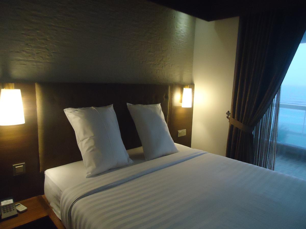 Neeshorgo Hotel & Resort Кокс-Базар Экстерьер фото
